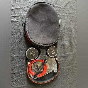 Brand New Jabra Evolve 40 UC headset